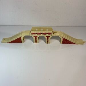 Thomas Tank 3 Section Clickety Clack Bridge‎ Complete White Stone Red Brick 1997